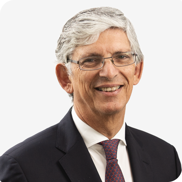 Dr Max Ganado